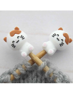 Stitch stoppers for knitting needles - Small white cat