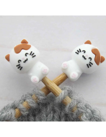 Stitch stoppers for knitting needles - Small white cat