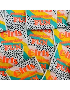 Set of 5 woven sew-on labels "Girls wanna have fun"