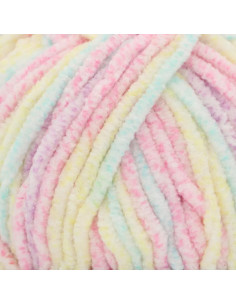 Scheepjes Little Darling Sprinkled Gradient chenille yarn 2