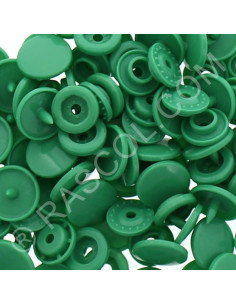 Pack of 25 KAM round resin snaps - Emerald green