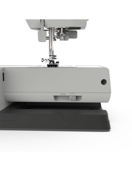 Necchi Q132A sewing machine