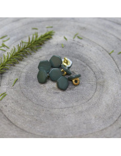 Quartz Button - Cedar