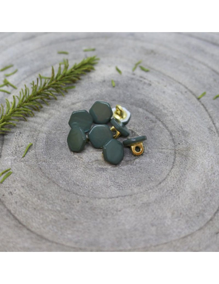 Quartz Button - Cedar