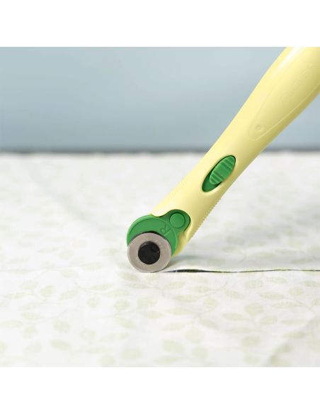 Clover 18mm rotary cutter