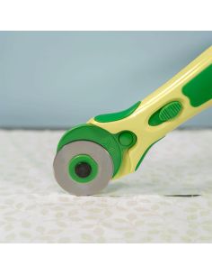Clover 45mm rotary cutter 2