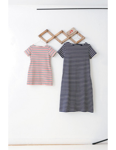 Book: Sewing with an Overlocker is Very Simple