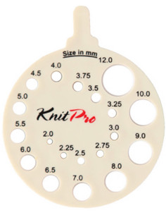 Round gauge for knitting needles