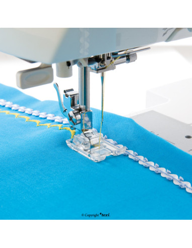 Closed transparent sole for satin stitch