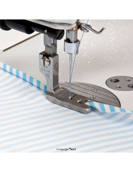 Double hemmer foot 1/8" (3.2 mm)
