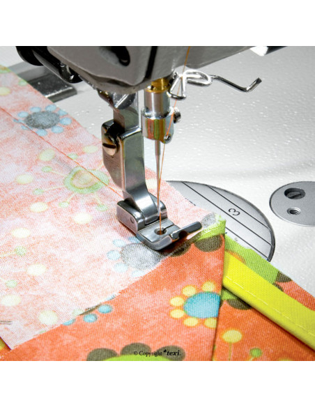 Narrow piping foot 3.2 mm