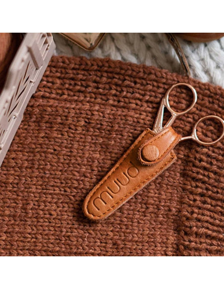 Muud Espoo Leather Protective Case for Embroidery Scissors - Whisky