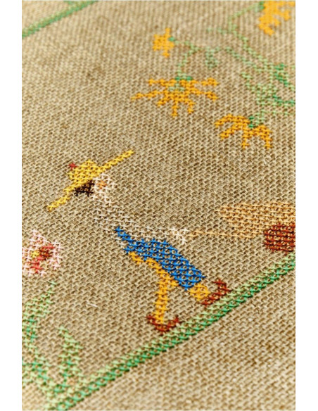 Rustic linen fabric 5.2 DMC embroidery threads, piece of 38.1 cm x 45.7 cm