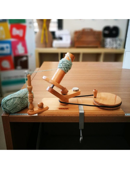 Wooden bobbin winder Rascol