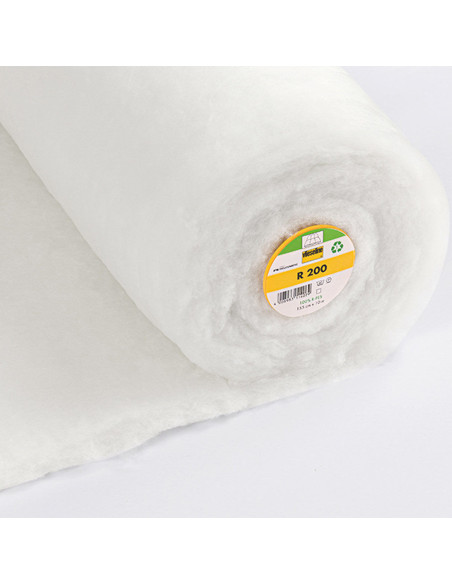 Dense and voluminous fleece Vlieseline R200