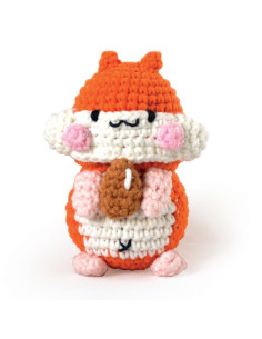 Minigurumi Crochet Kit - Pochi the Hamster 2