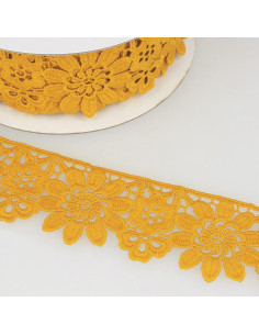 Guipure flowers 55 mm - Mustard