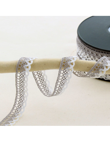10mm scalloped lace - Gray