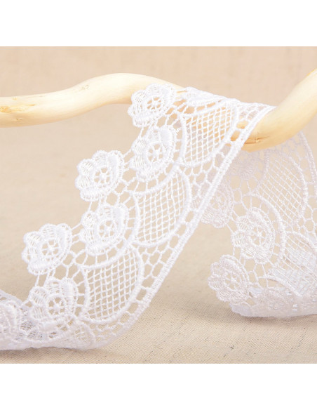 Guipure flowers - White