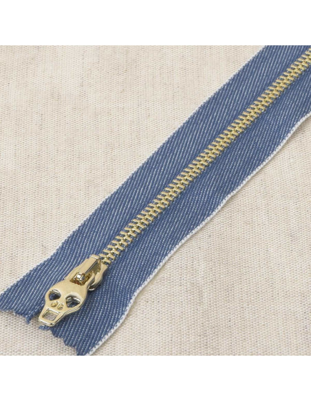 Skull zipper jeans