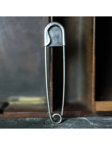 Large safety pin 12.7 cm