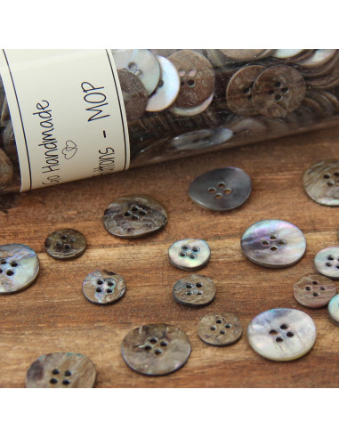Set of 8 four-hole mother-of-pearl buttons 12 mm - Black