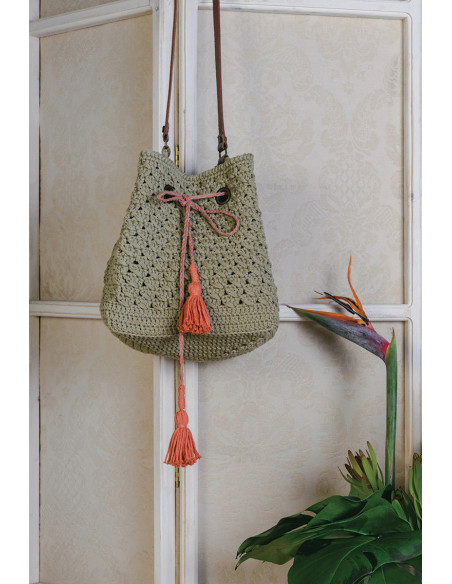 Nova Vita 4 DMC Catalog - 16 Bag and Accessory Projects
