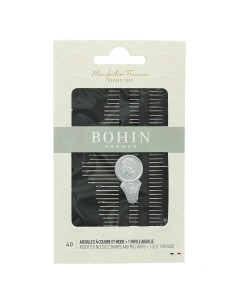 40-needle sewing kit with Bohin needle threader