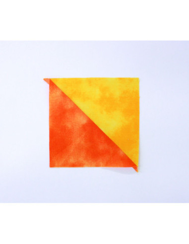 Easy-to-use gauge for triangles