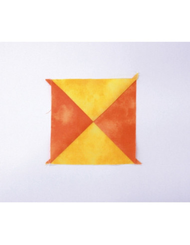 Easy-to-use gauge for triangles