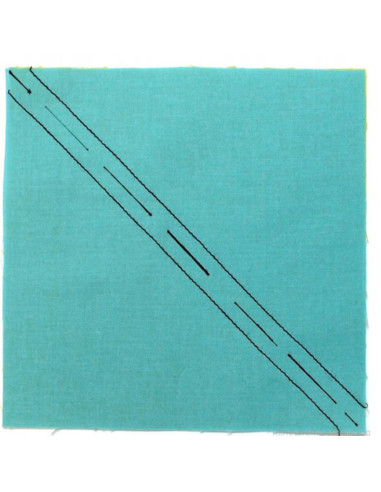 Easy-to-use gauge for triangles