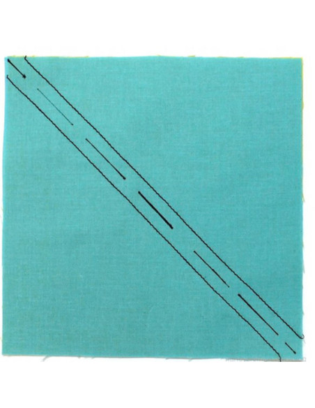 Easy-to-use gauge for triangles