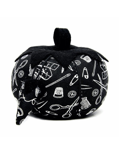 Maxi black tomato pincushion