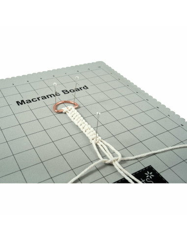 Macramé board 29.7 x 42 cm