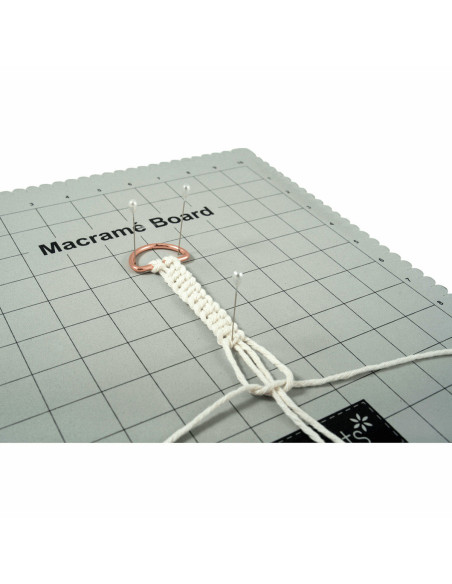 Macramé board 29.7 x 42 cm