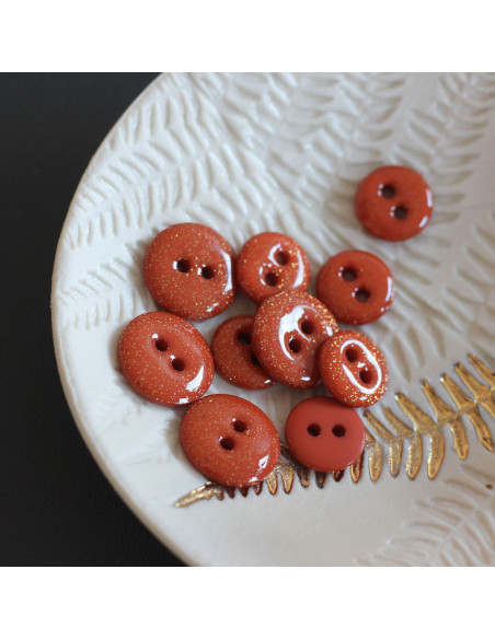 Glitter button with 2 holes - Caramel