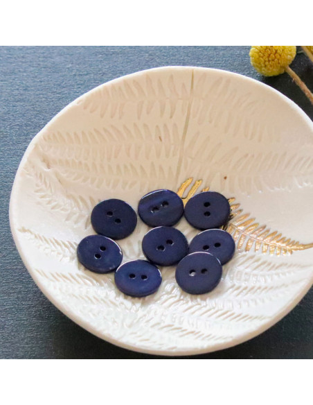 Flat mother-of-pearl button with 2 holes - Navy blue