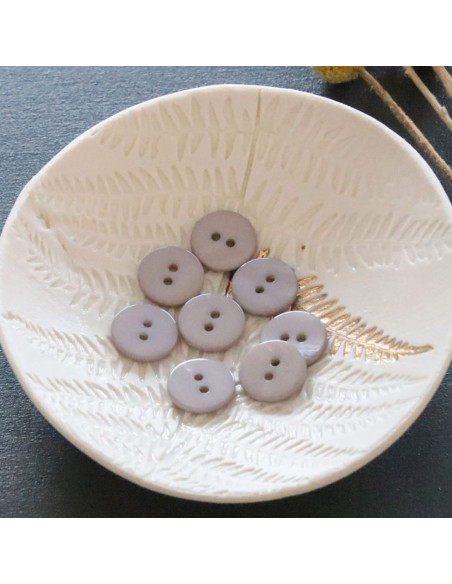Flat mother-of-pearl button with 2 holes - Pearl gray
