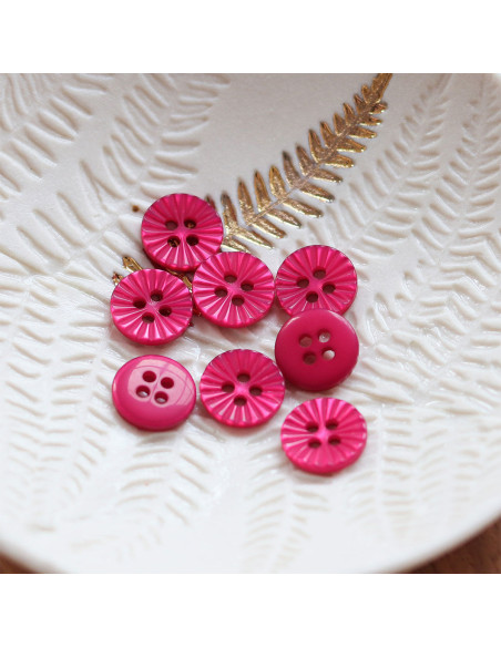 Four-hole daisy button - Fuchsia