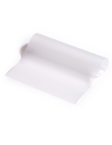 Transparent sheet for textile creations