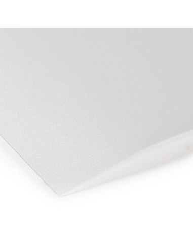 Transparent sheet for textile creations