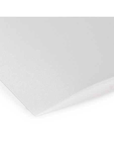 Transparent sheet for textile creations