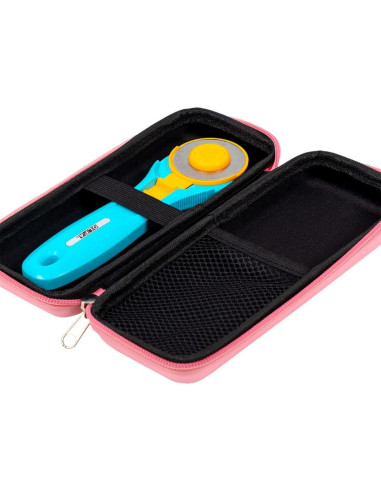 Pink rotary cutter storage case - I love quilting