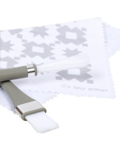 Cleaning kit for sewing machines - Gray