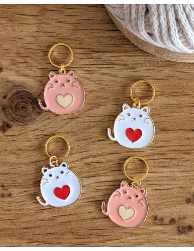 Set of 4 stitch marker rings - Heart Cats