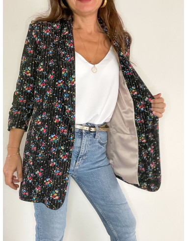 Julia Jacket Pattern - Clématisse Pattern