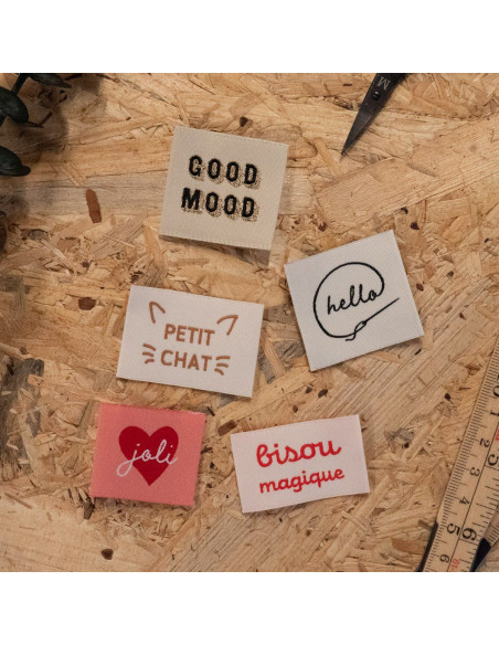 Set of 5 woven labels - Cozy Assortment