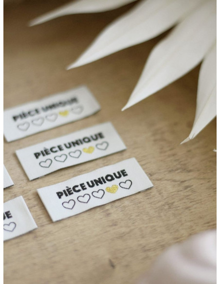 Set of 6 sew-on labels - Unique piece