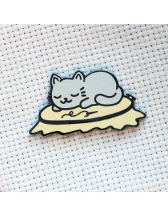 Magnetic Needle Holder - Napping Cat 2