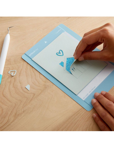 Set of 8 adhesive cards with R20 Pastel Cricut envelopes